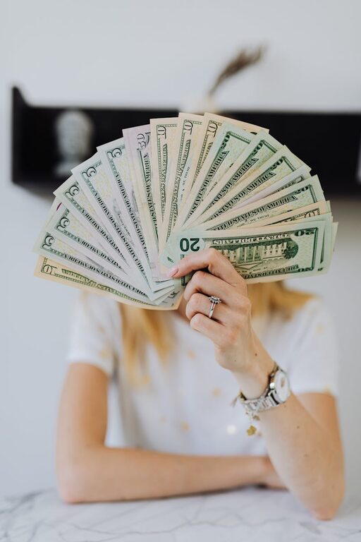 Simple Budget Habits for Everyday Life to Boost Your Savings