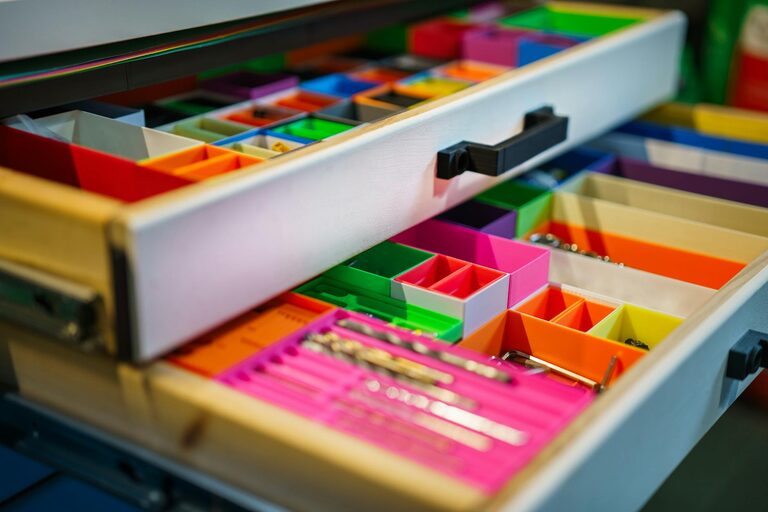 How to Keep Your Car Organized and Clean All Year Round